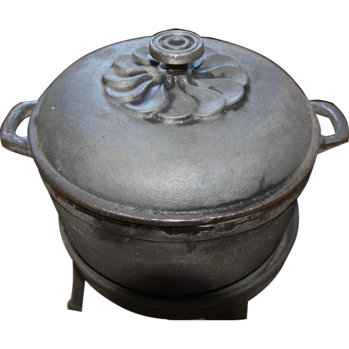 Cast Iron Pot with Grill & Legs – Perfect for Campfire Cooking